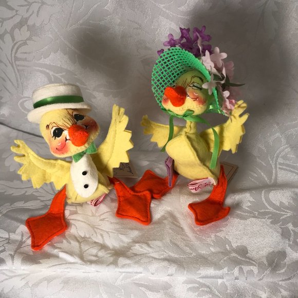 Easter Parade Ducklings - Picture 6 of 10